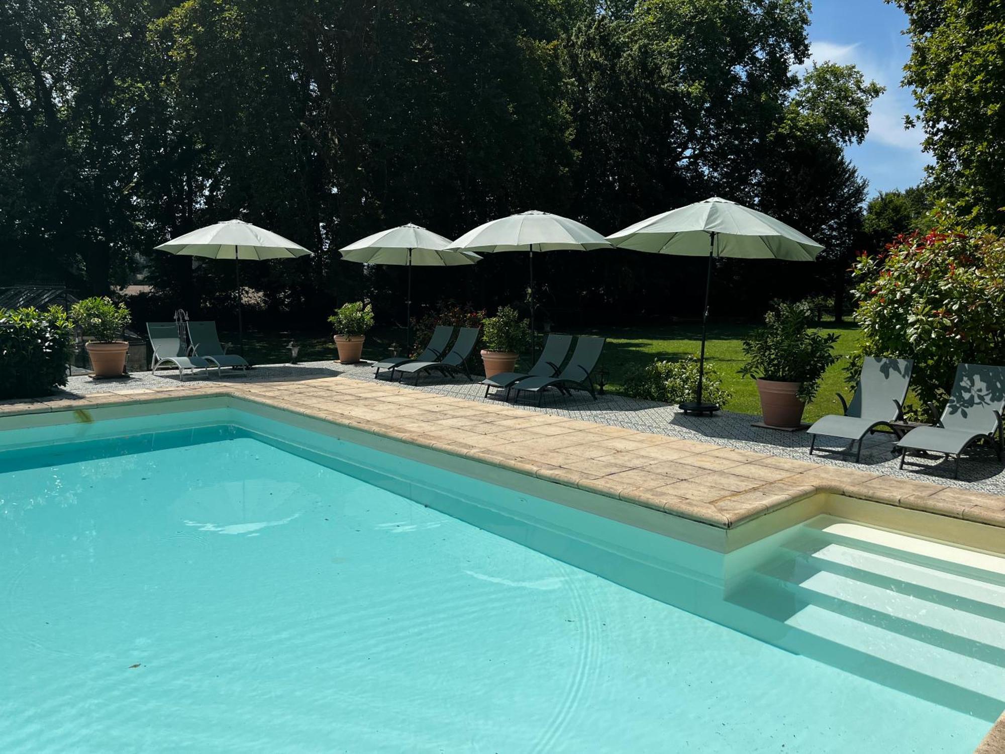 Le Bouquet Bleu Bed And Breakfast Siorac-en-Perigord Exterior photo